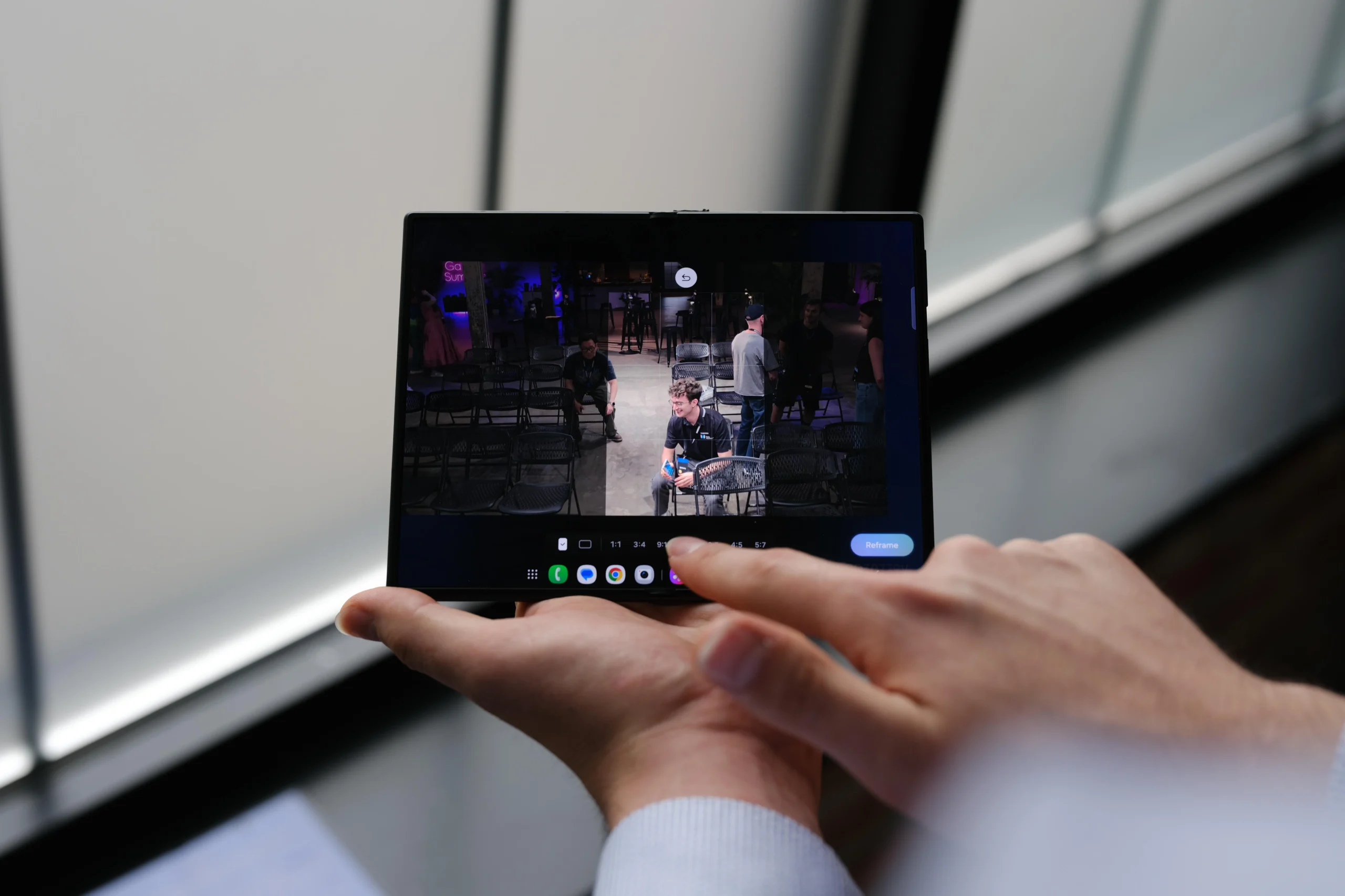 Samsung apresenta Galaxy Z Fold 8, Z Fold 8 Ultra e Z Flip 8 com melhorias pontuais