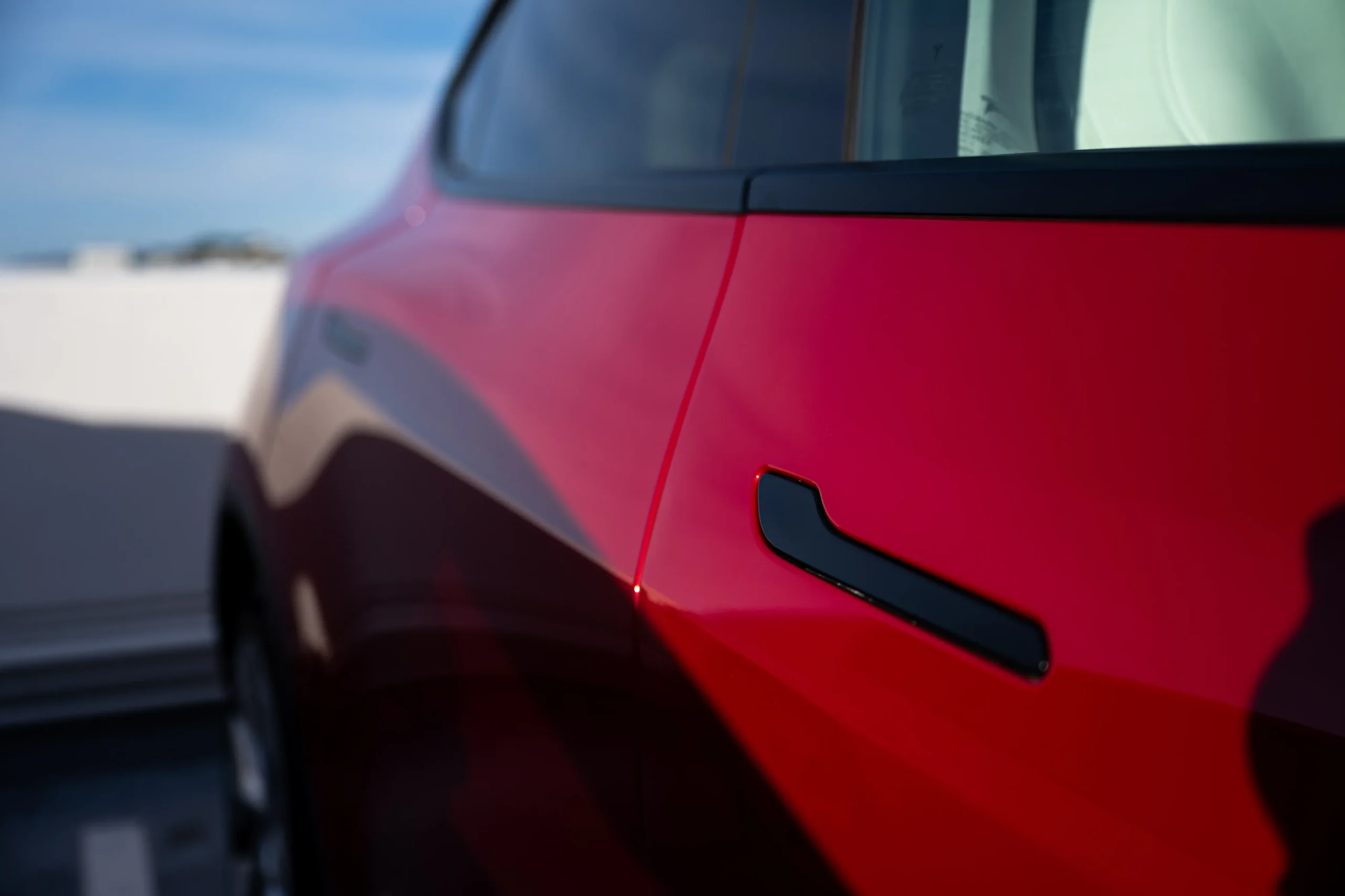 Defeito nas maçanetas eletrônicas da Tesla pode resultar em regras mais rígidas para toda a indústria automotiva