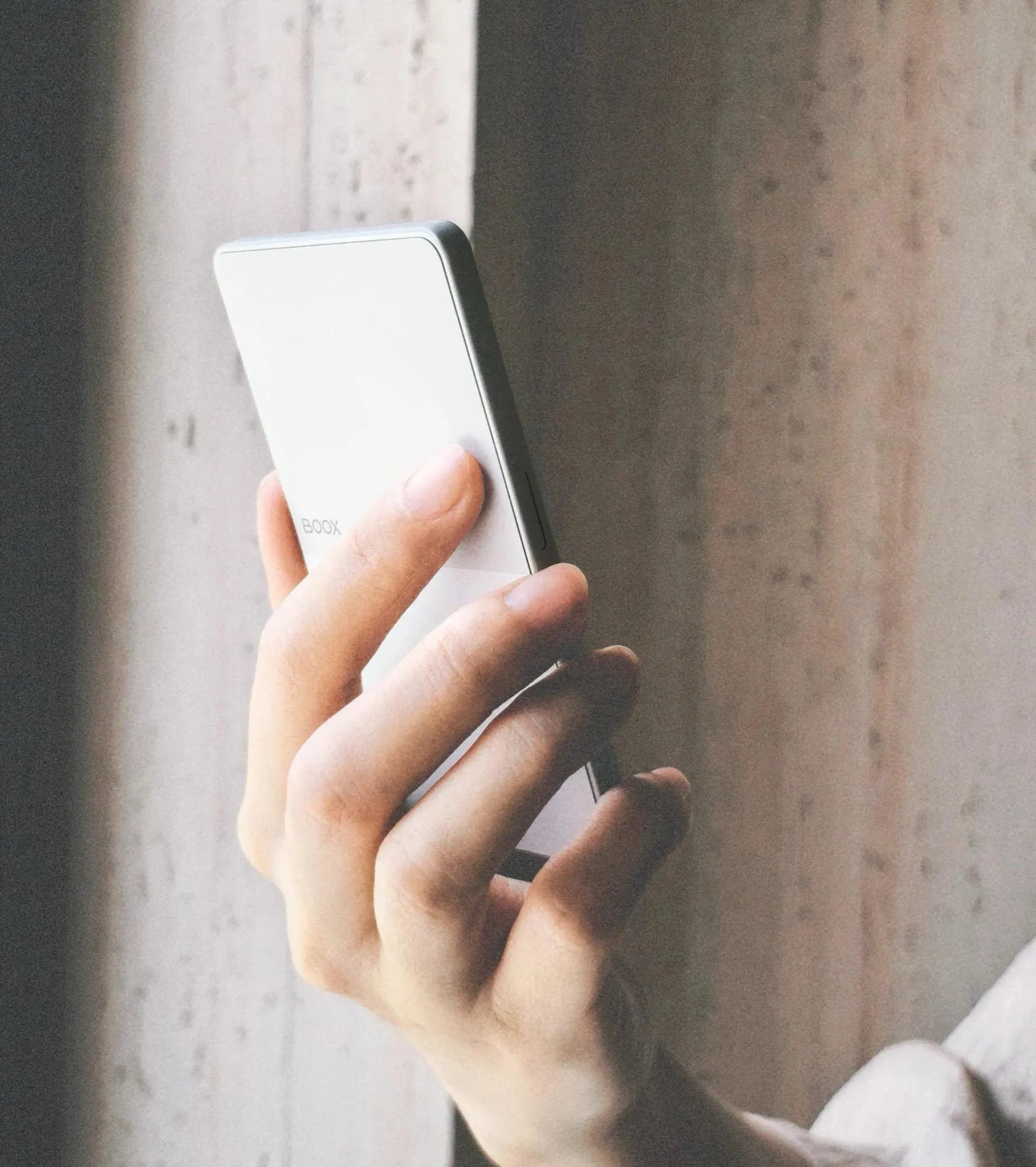 Boox lança e-reader compacto para competir com dispositivos da Xteink