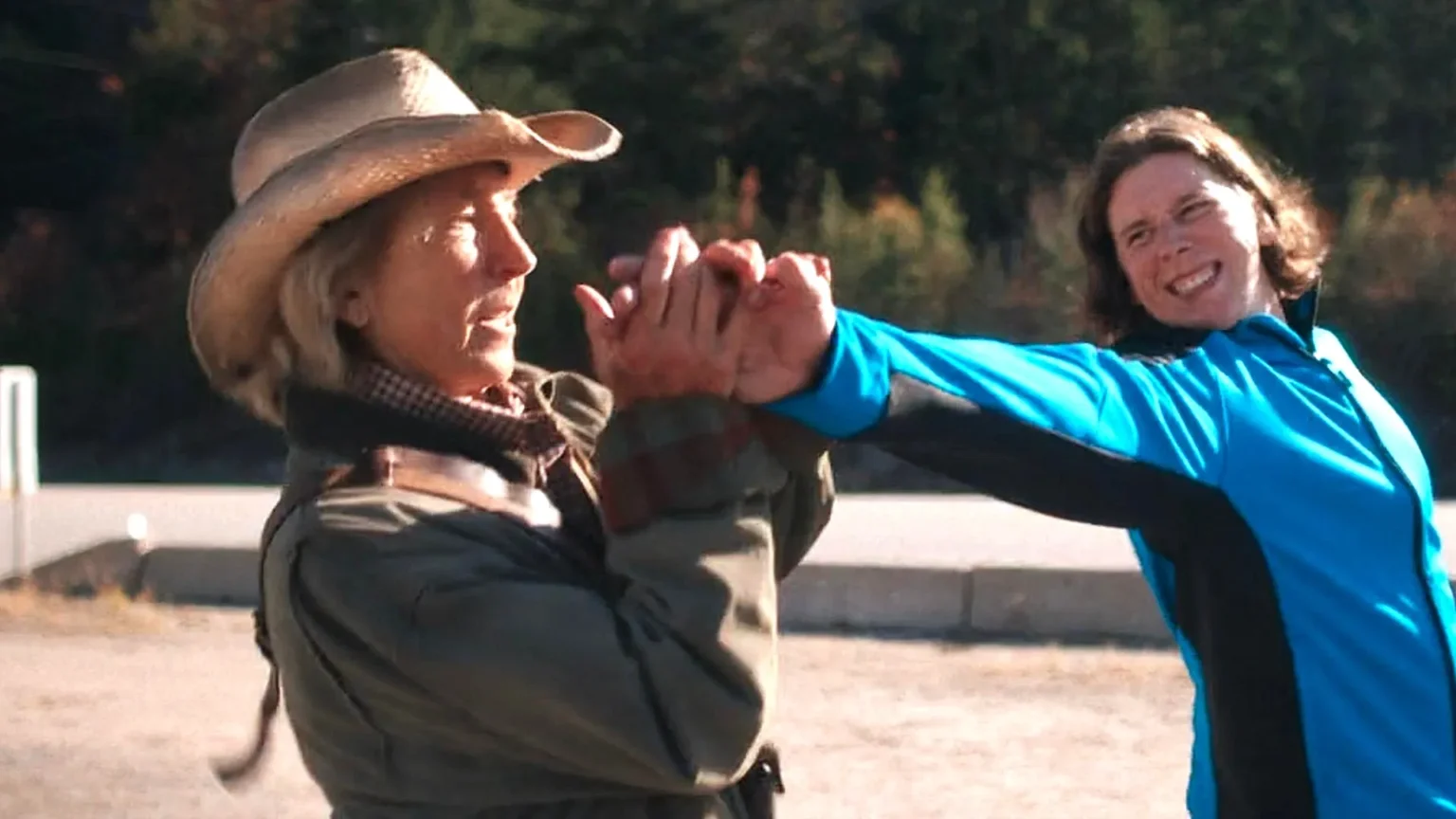 Filme de ação neo-western lidera ranking na Paramount+ com protagonista de 80 anos