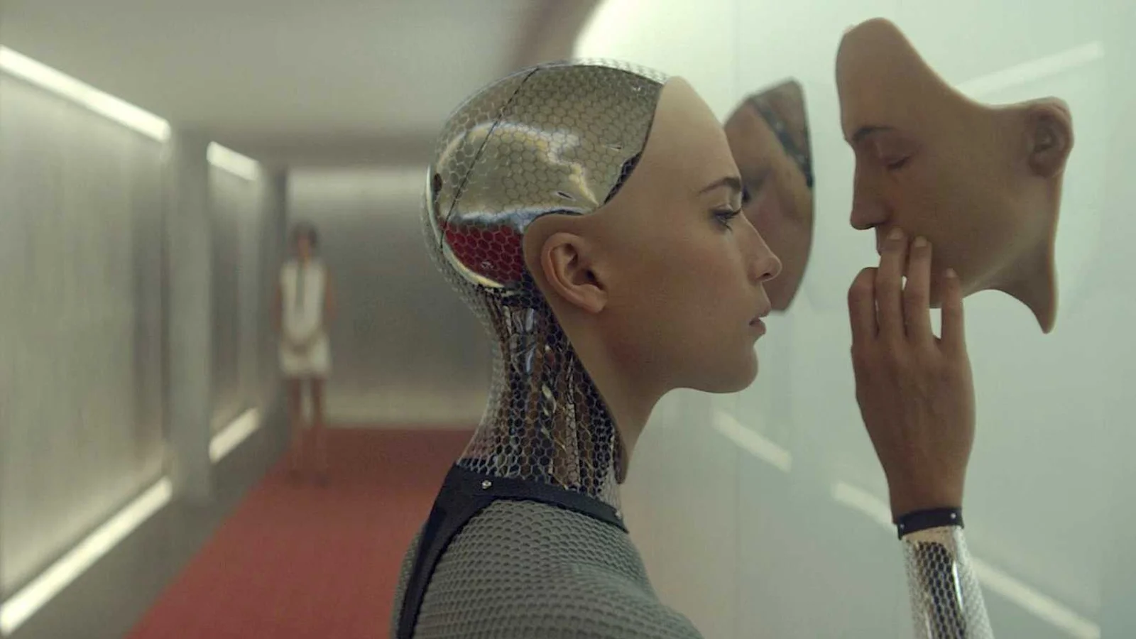 Ex Machina, o thriller sci-fi do século 21, está disponível gratuitamente no YouTube