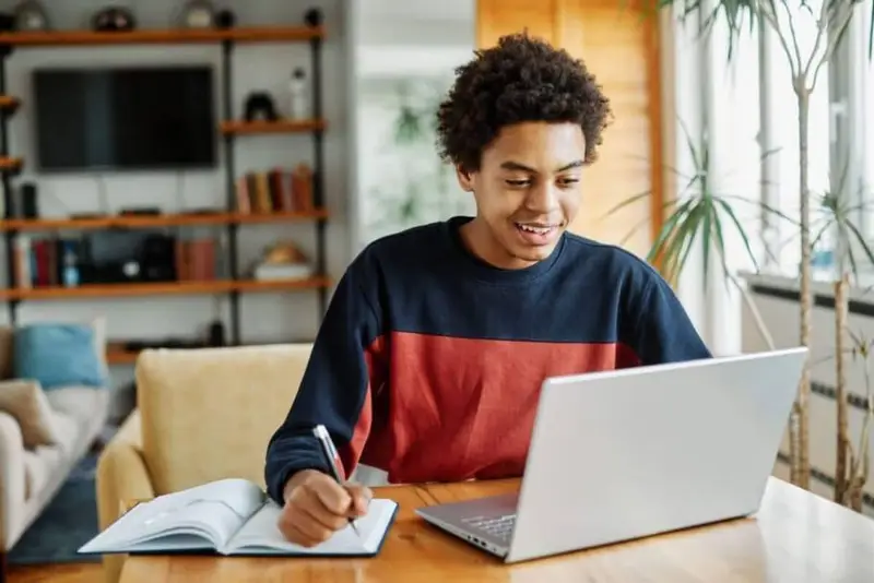 5 recomendações para criar uma rotina de estudos equilibrada para o Enem