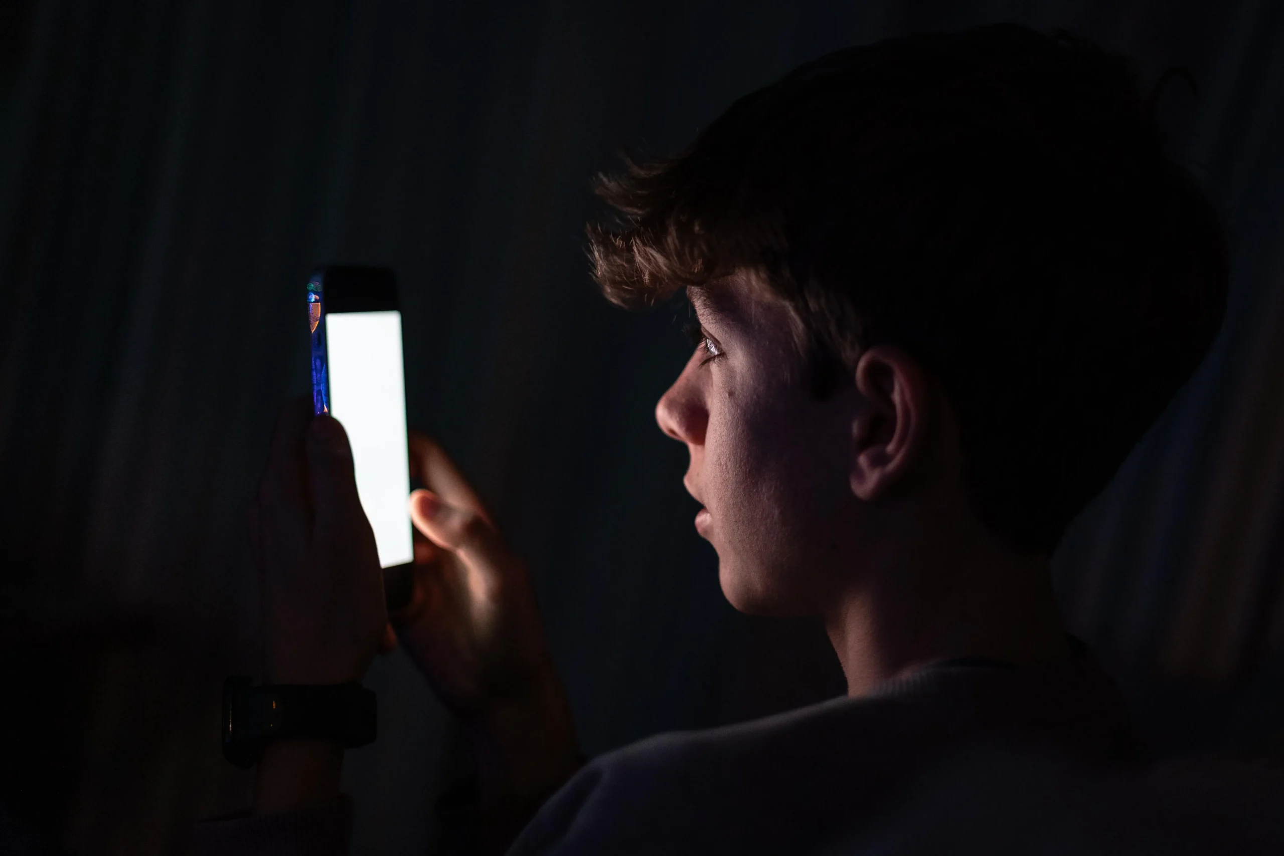 Uso pouco saudável de IA já é mais comum do que parece, alerta criador digital