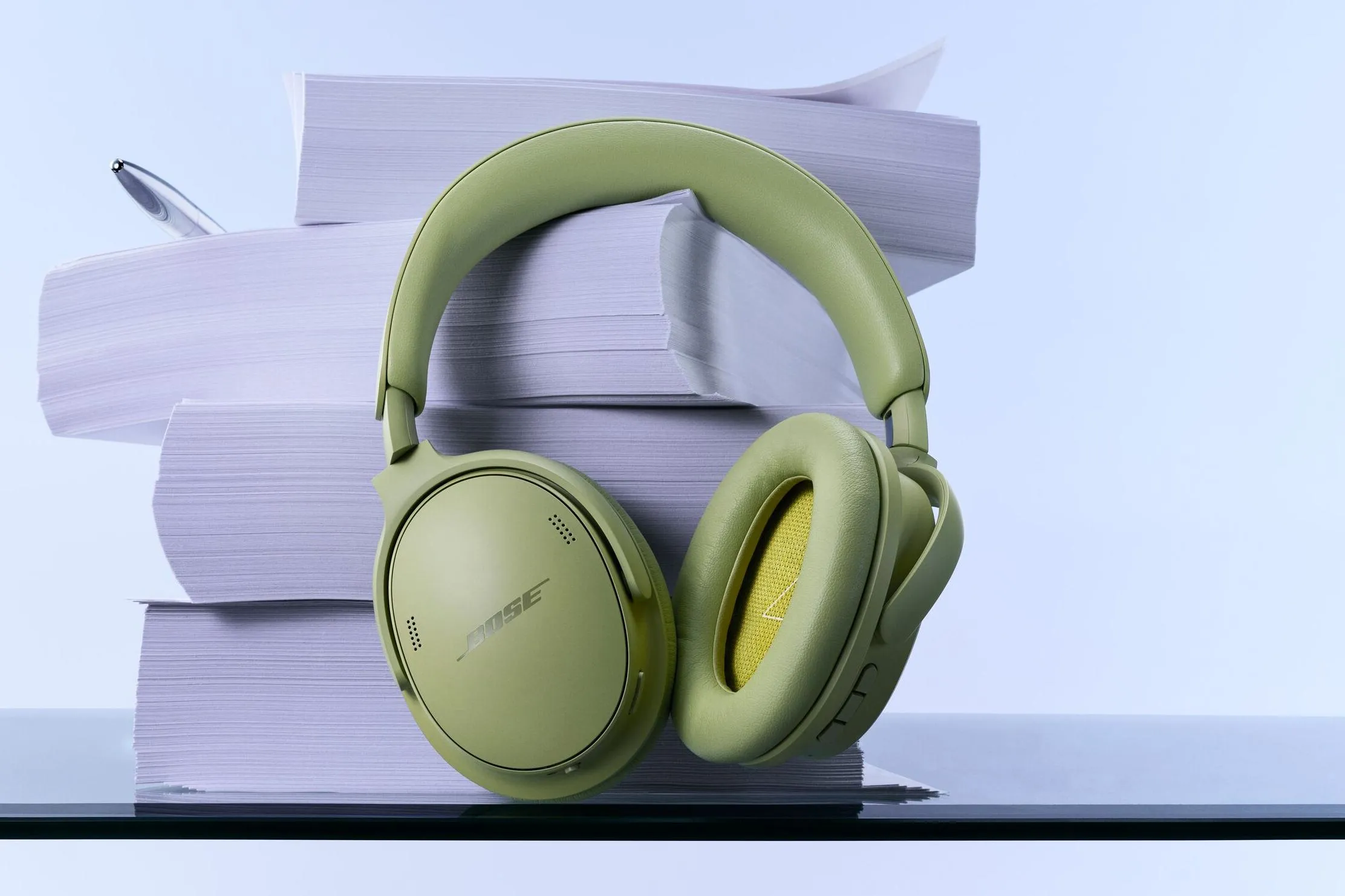 Bose lança segunda geração dos fones QuietComfort com áudio imersivo e rastreamento de cabeça