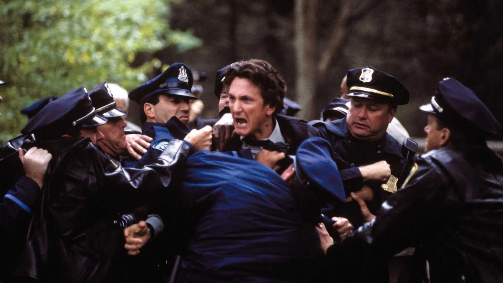 “Mystic River”: O suspense dirigido por Clint Eastwood que continua impactando 23 anos depois