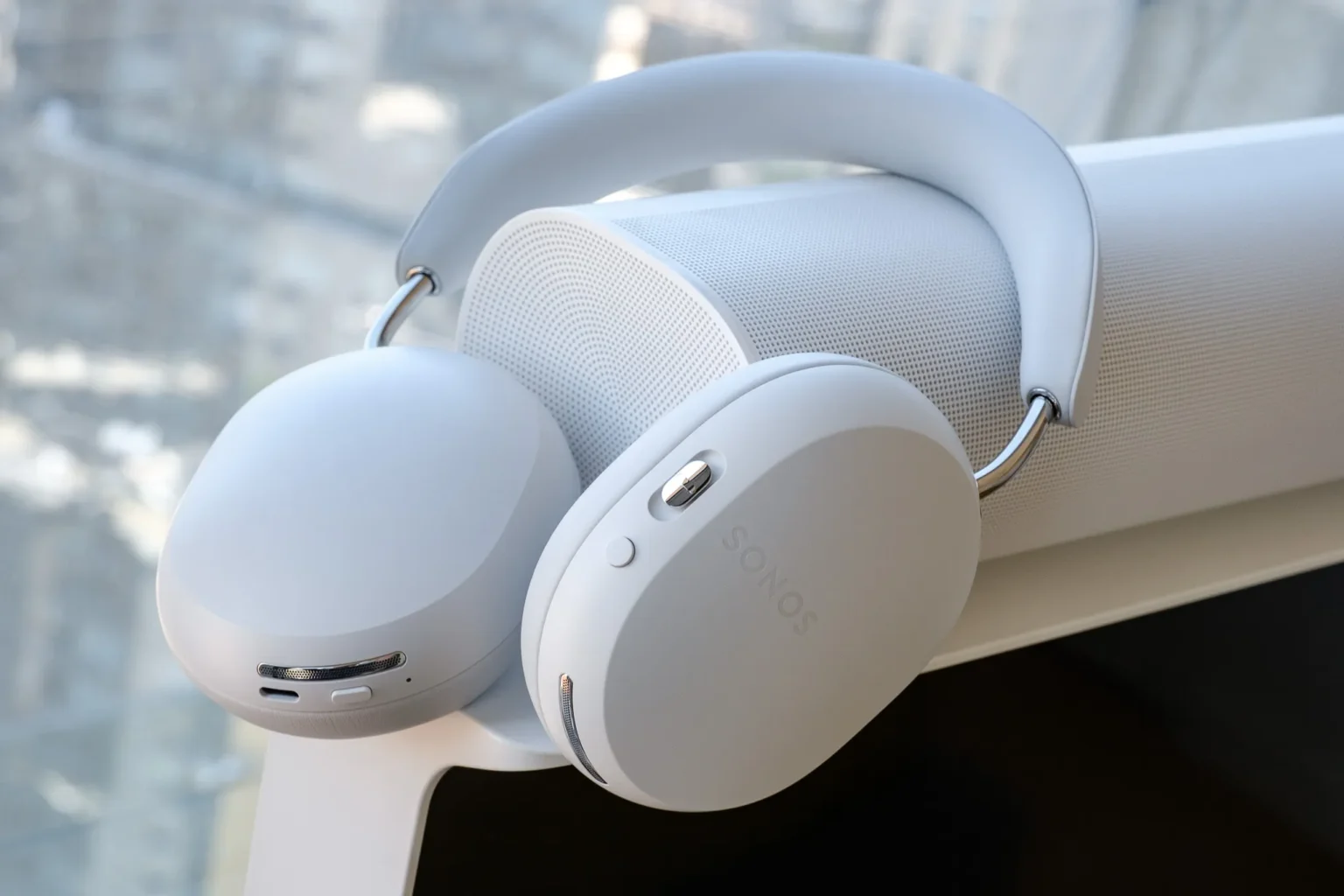 Sonos pode lançar novos fones Ace Ultra ainda este ano