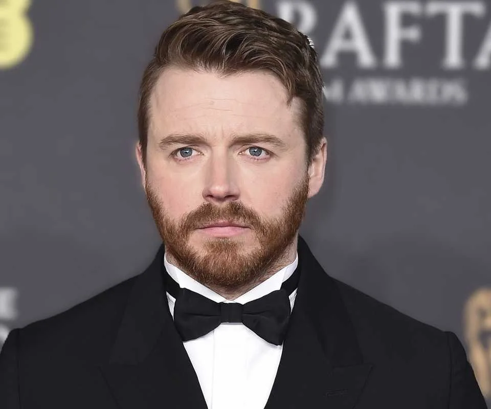 Escolha do Próximo James Bond Entra em Fase Final com Nome de Ator de Série de Streaming em Destaque