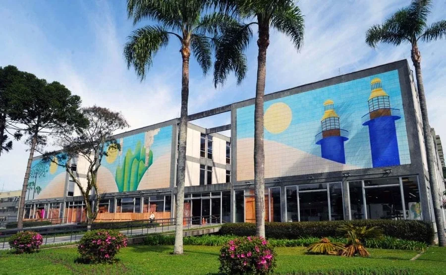Concurso Curitiba 2026 oferece 348 vagas para níveis médio e superior na Prefeitura