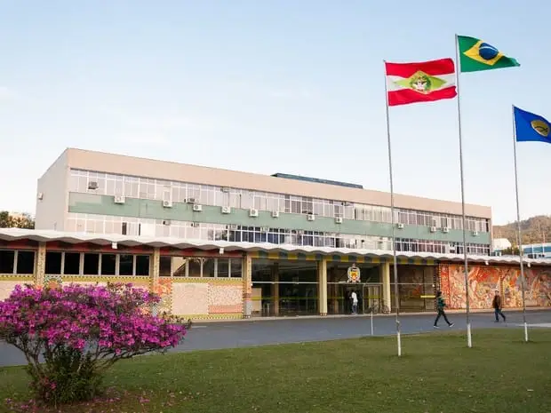 Vestibular Unificado UFSC/IFC 2027 abre inscrições para diversos cursos presenciais