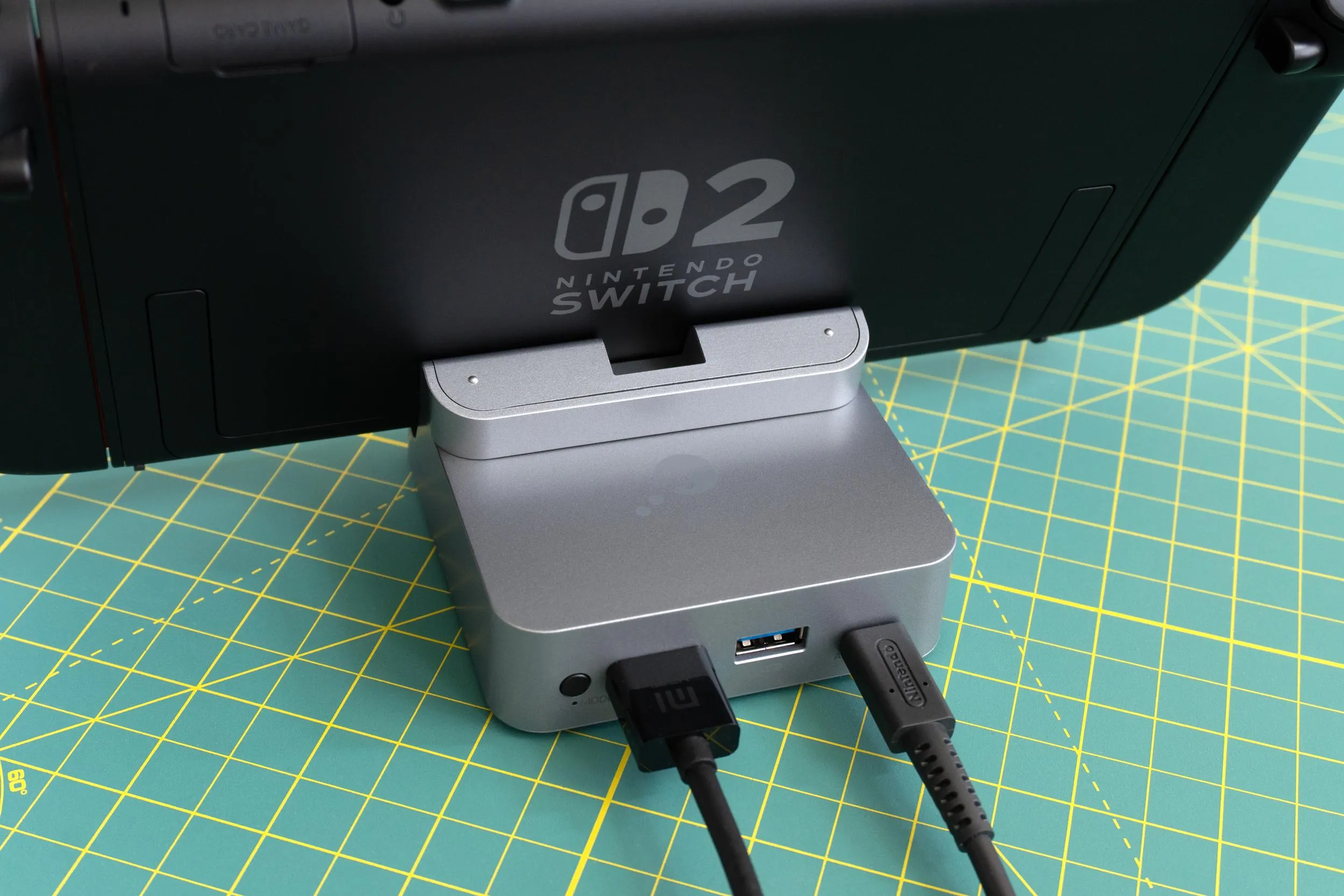 Dock GuliKit para Switch 2 oferece portabilidade com suporte para console durante viagens