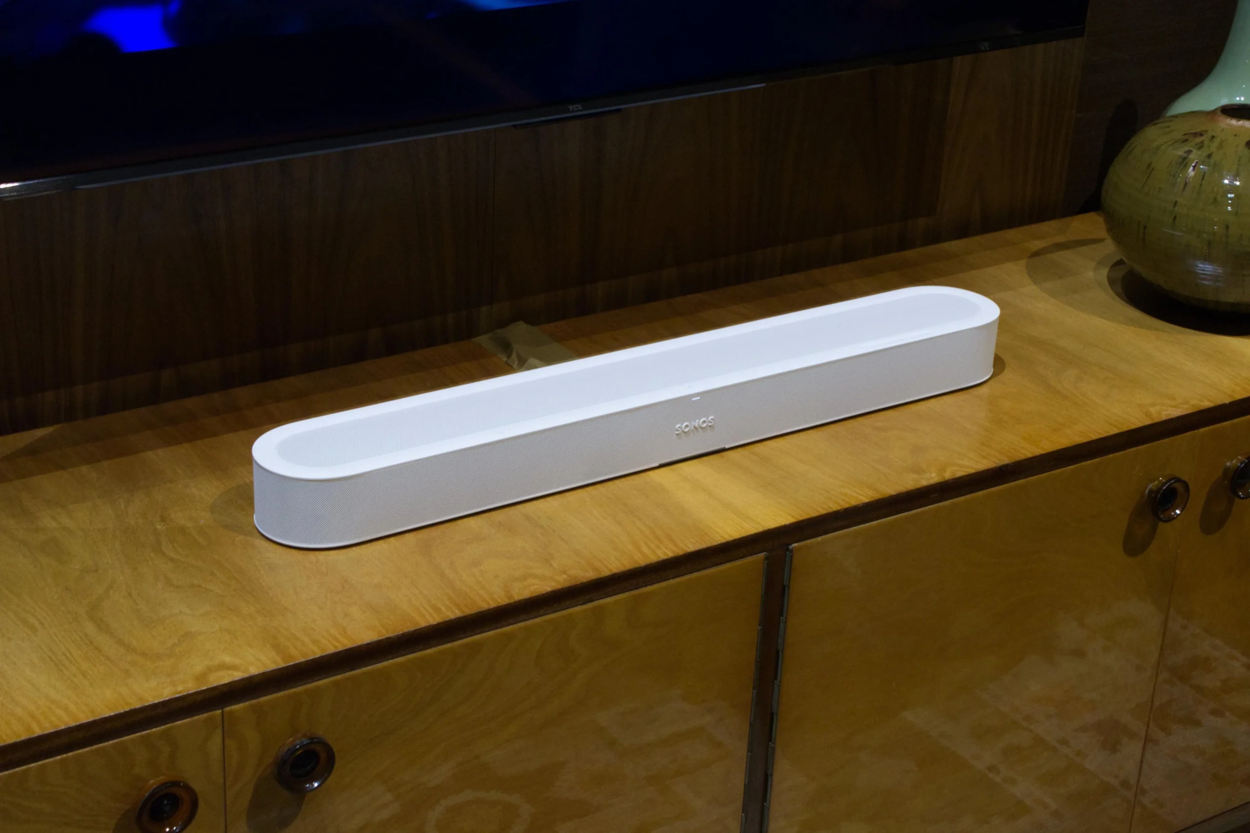 Sonos lança Beam Ultra com som impressionante e recursos avançados para TVs até 65 polegadas