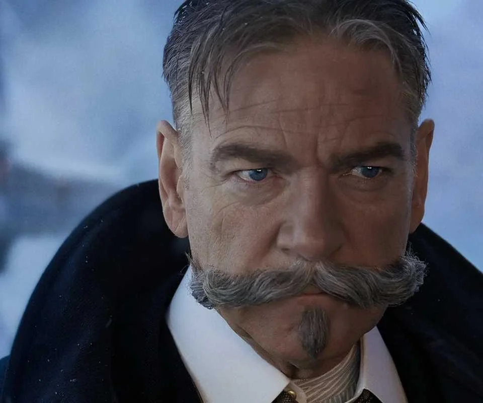 Kenneth Branagh fala sobre futuro como Hercule Poirot após nova escalação do personagem