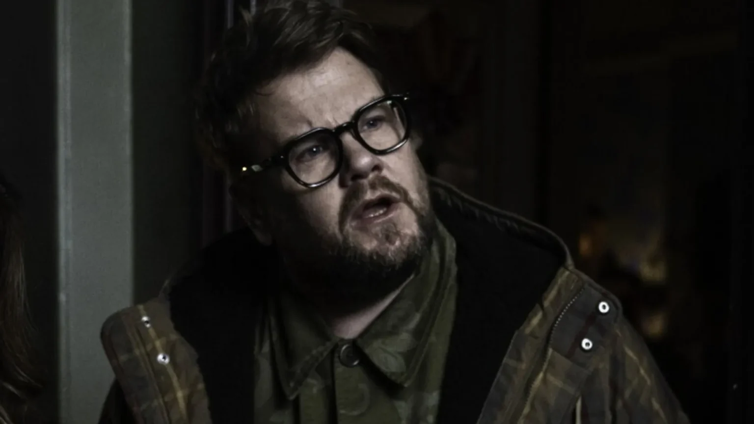James Corden entra para o elenco da segunda temporada da série de suspense da Netflix Dept. Q