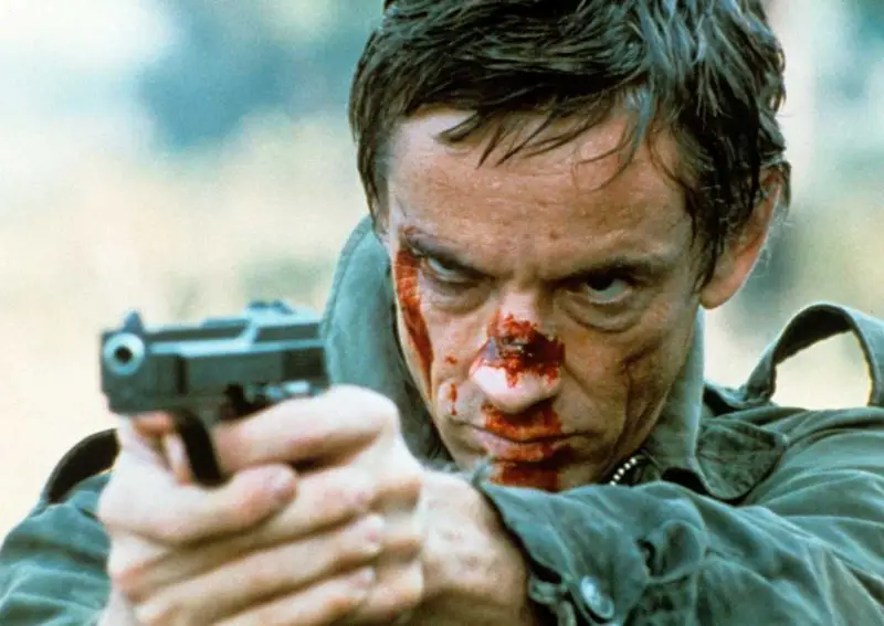 O primeiro “Man on Fire” com Scott Glenn é um thriller de ação esquecido que poucos conhecem