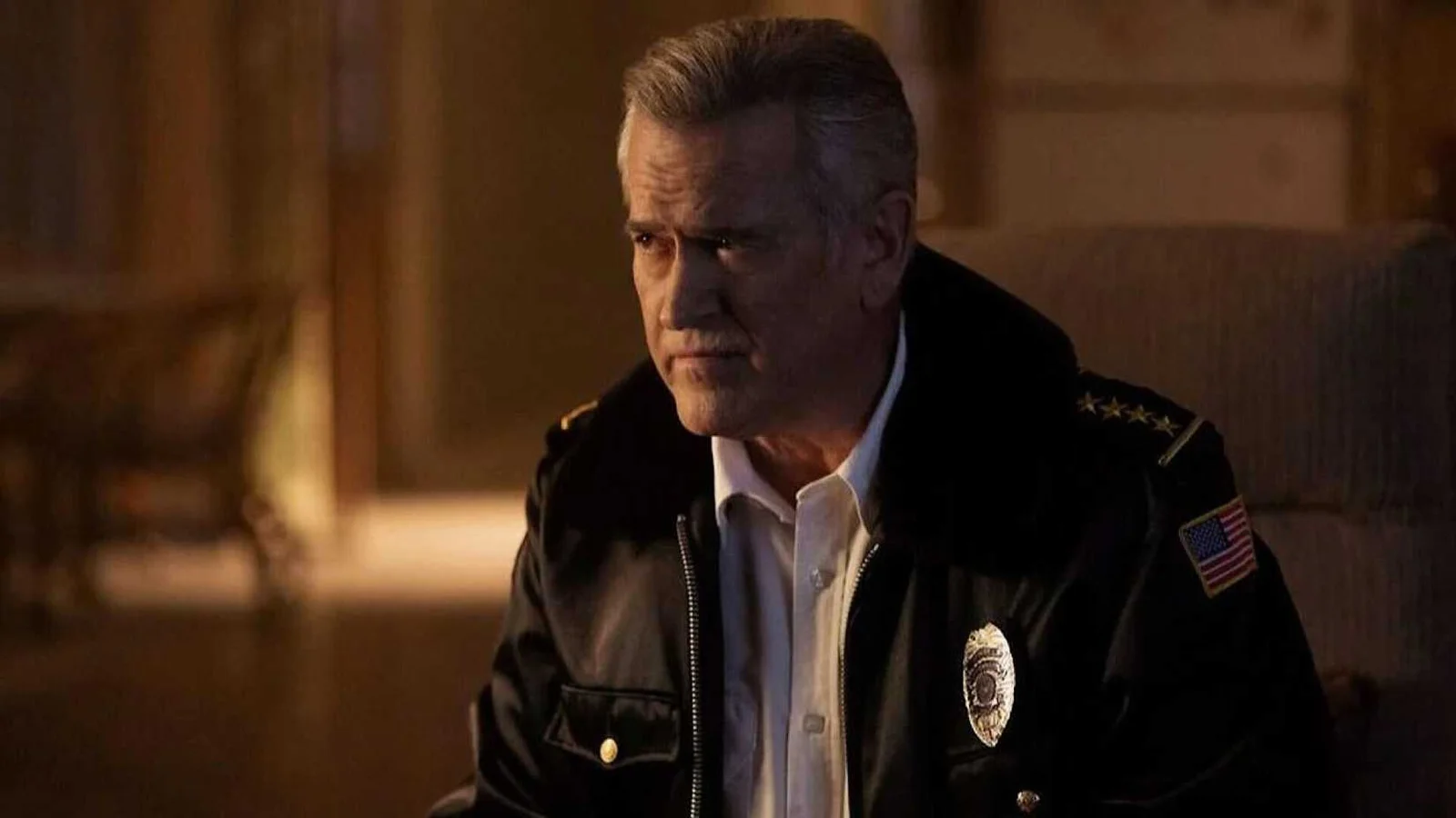 Bruce Campbell revela diagnóstico sombrio em batalha contra o câncer