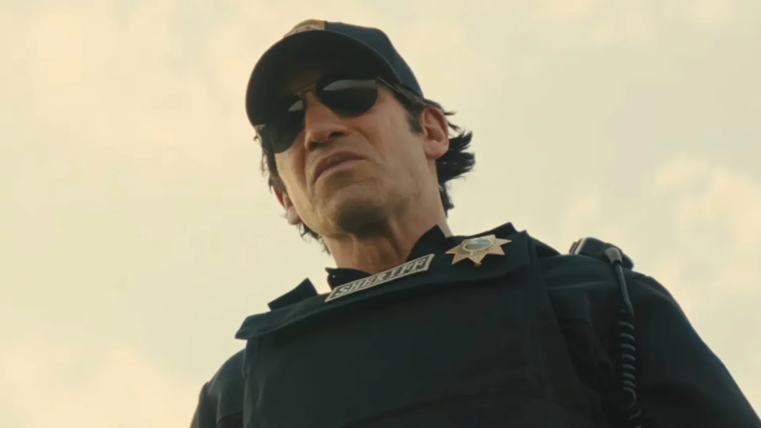Filme de ação de Taylor Sheridan com Jon Bernthal conquista o top 10 da Netflix nos EUA