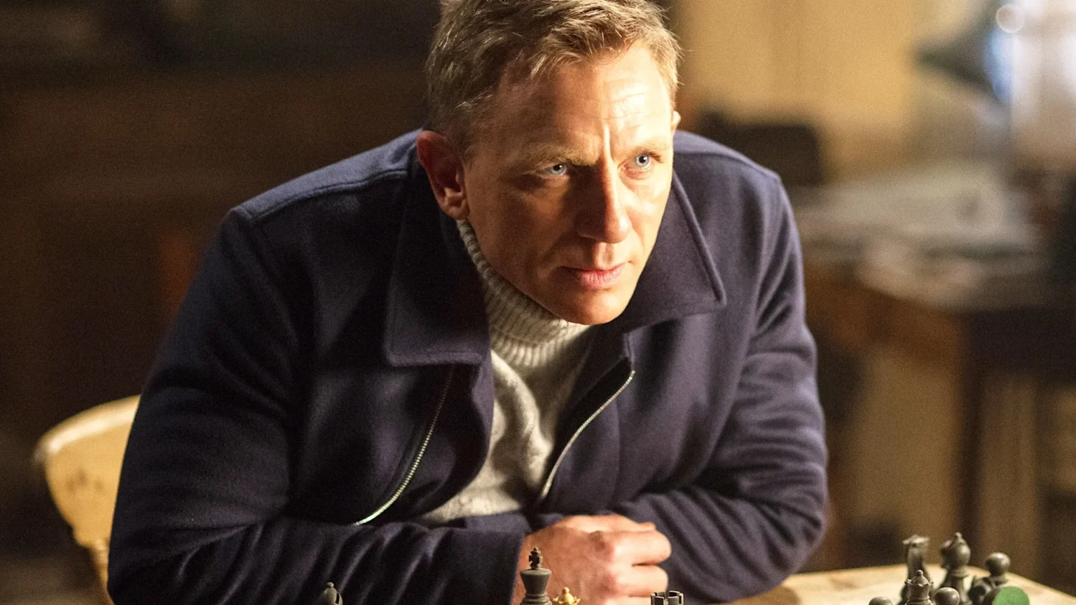 Escritor de James Bond reage de forma enigmática às declarações de Gary Oldman sobre o novo 007