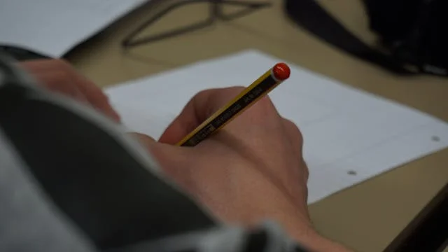 Concurso da Seduc PA oferece 2 mil vagas com salários de até R$ 6,5 mil para níveis médio e superior