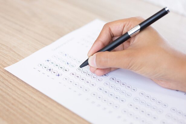 Concurso Seduc CE abre 2 mil vagas para professores com salário inicial de R$ 7,1 mil