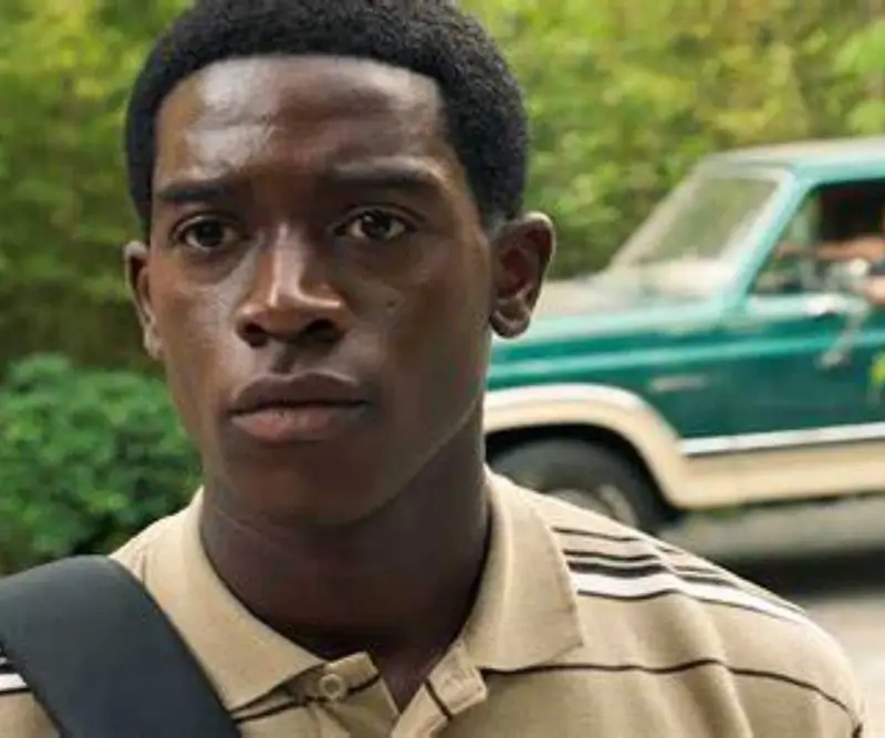 Série “The Drop: A Snowfall Saga” retoma o sucesso e lidera rankings no Disney+ após três anos