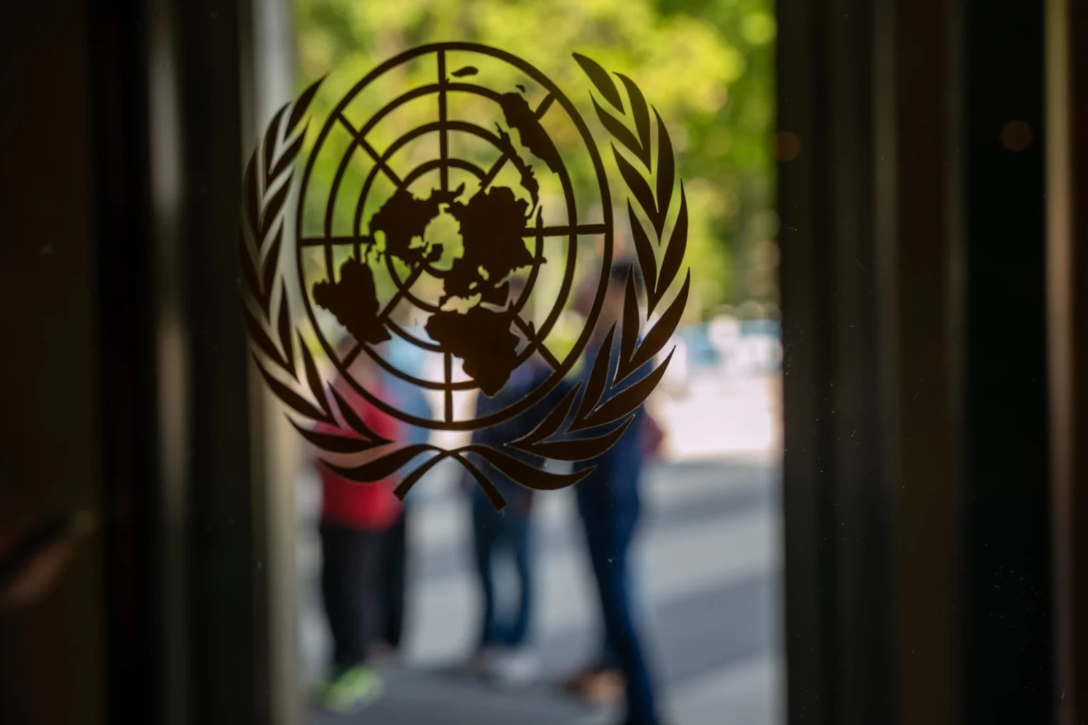 ONU alerta que proteção contra riscos da IA não pode esperar certezas científicas