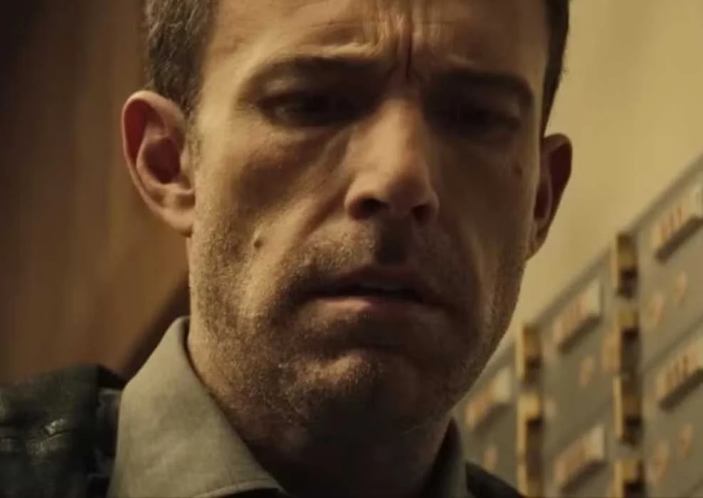 Suspense de ficção científica estrelado por Ben Affleck conquista o streaming três anos após lançamento