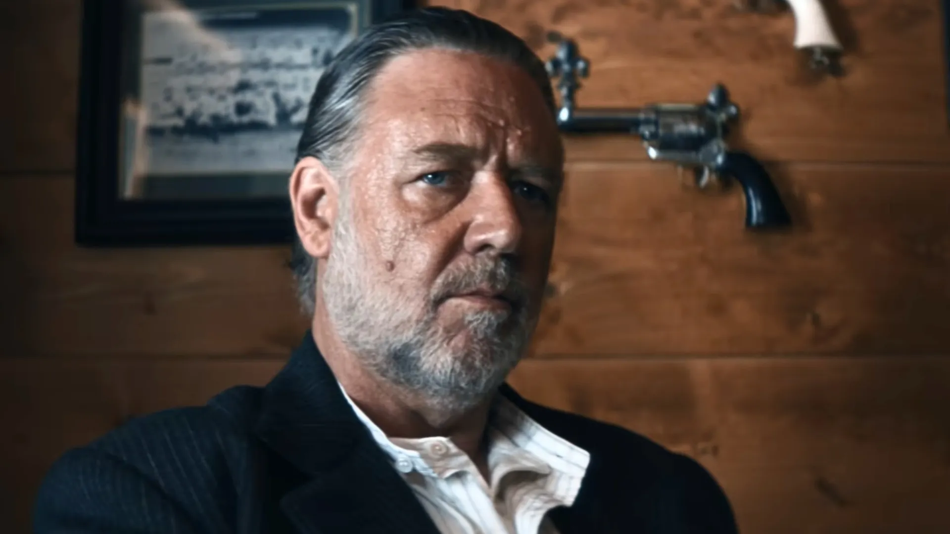 Thriller de Russell Crowe em período da Depressão conquista público e crítica no Rotten Tomatoes