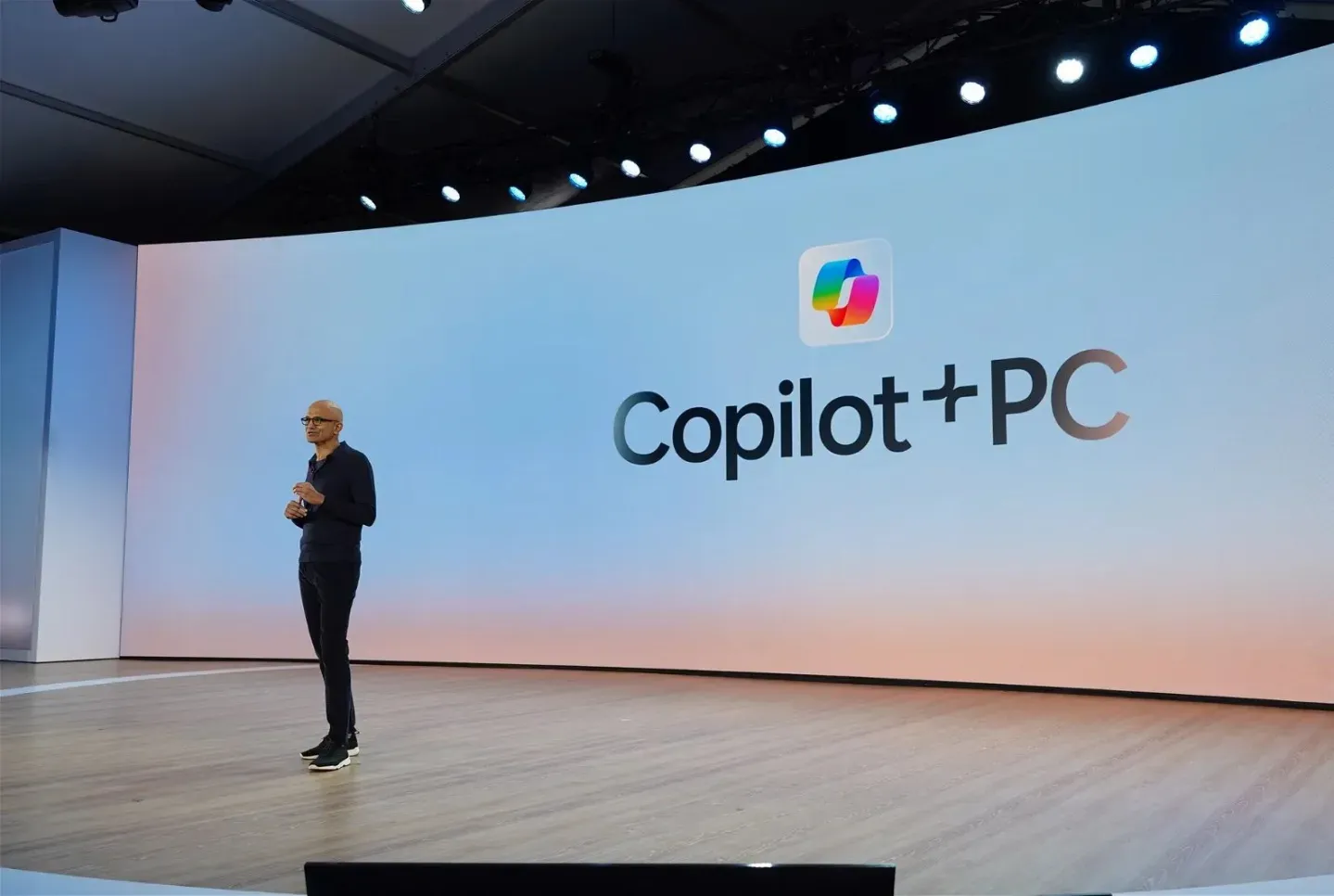 Microsoft encerra a marca Copilot Plus PC e prepara nova era para PCs com IA