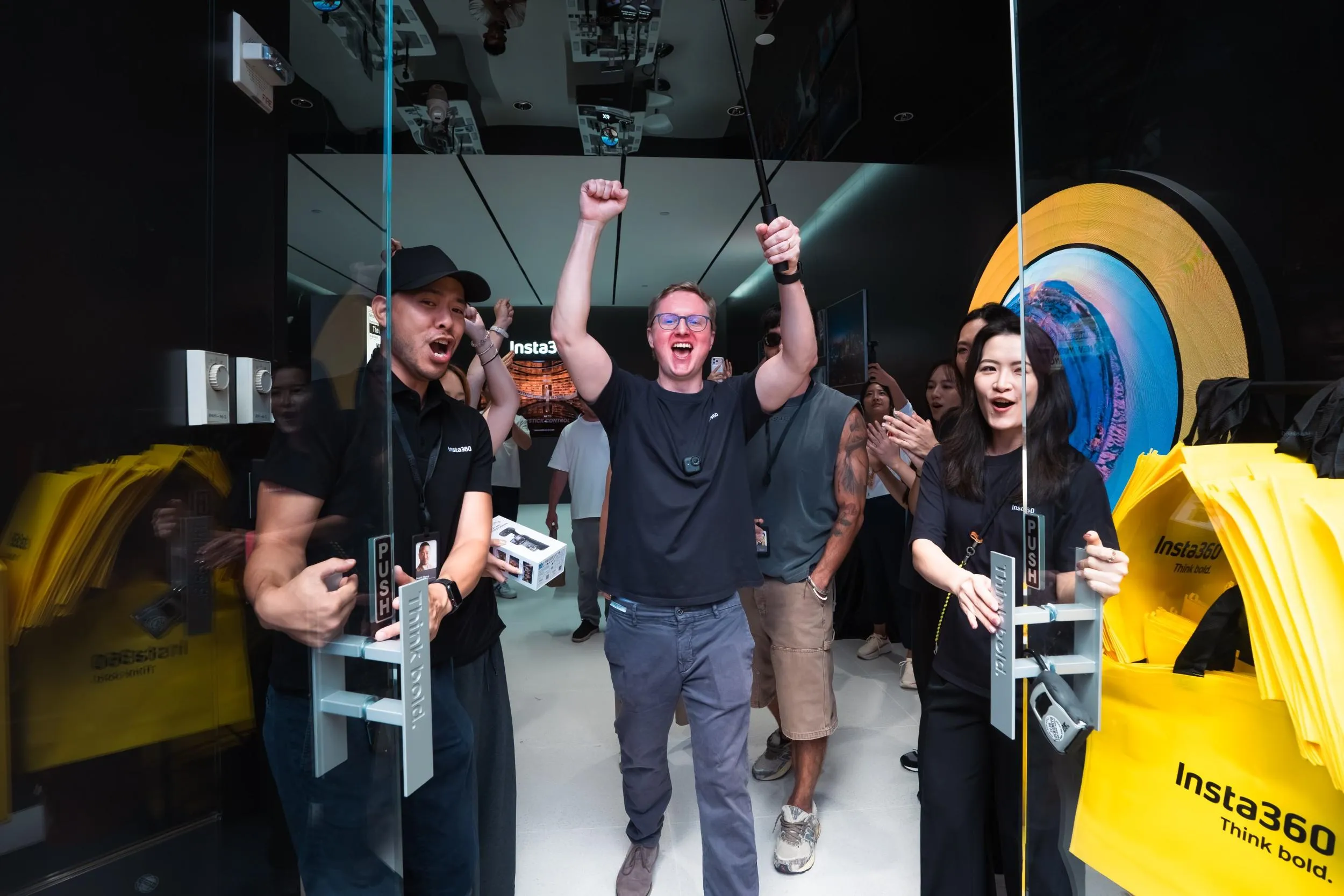 Insta360 lidera mercado de câmeras 360º e mira novidades em óculos inteligentes