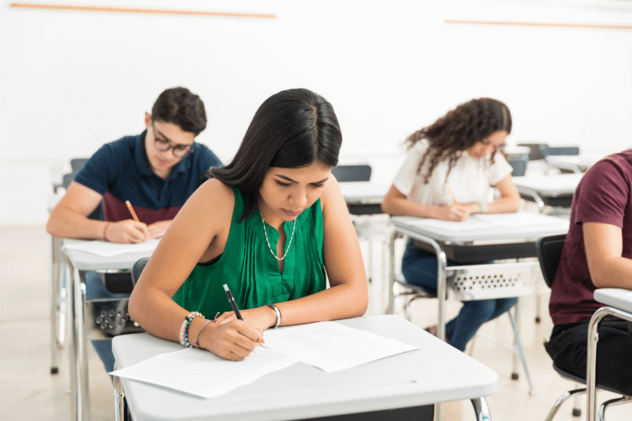 Como se preparar para a prova de inglês no Enem 2026: estratégias e cuidados essenciais