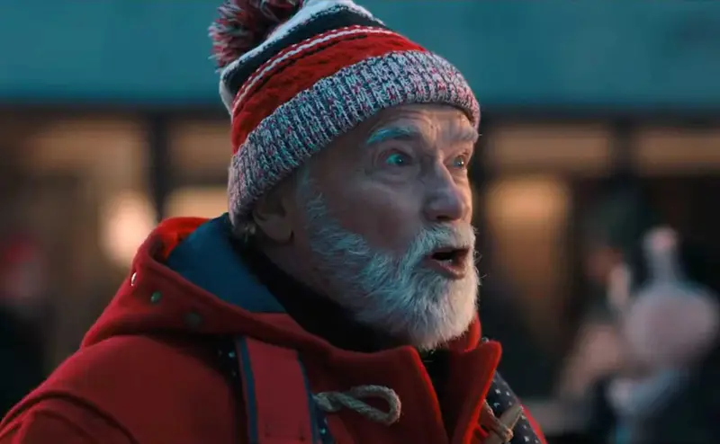 Alan Ritchson se une a Arnold Schwarzenegger em trailer de novo filme de Natal na Amazon