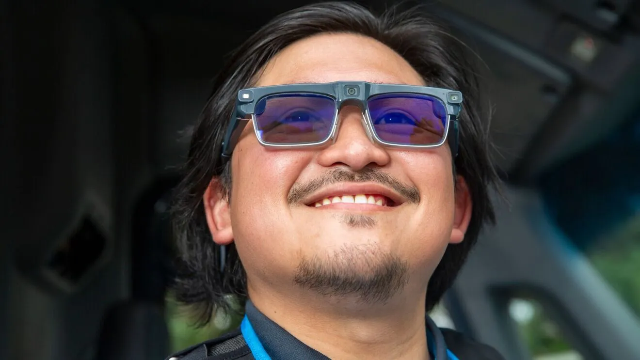 Óculos inteligentes da Amazon para entregadores vão tirar fotos quase o tempo todo