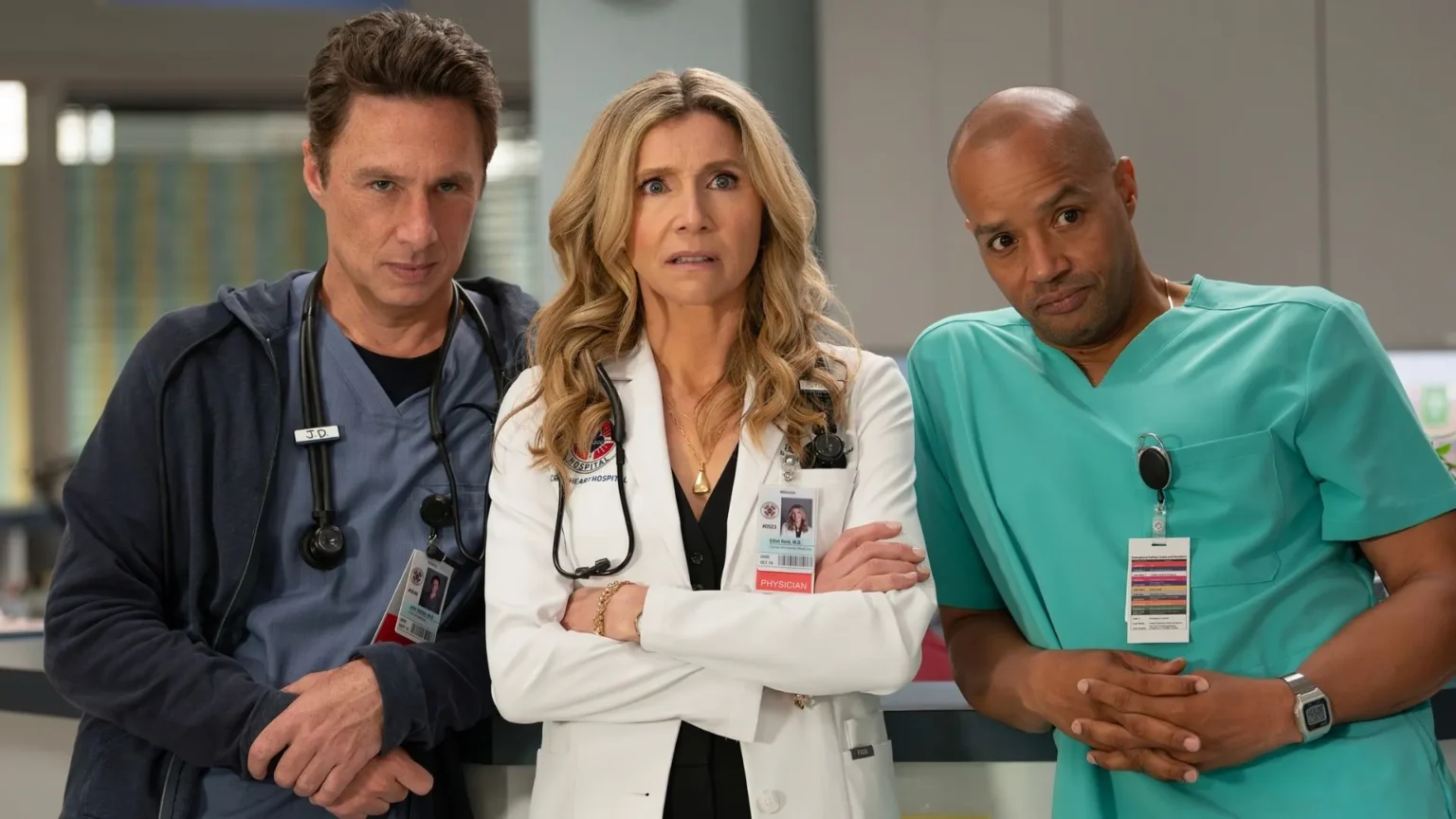 Elenco Original de Scrubs Retoma Mentorias para Jovens Médicos na Temporada 2