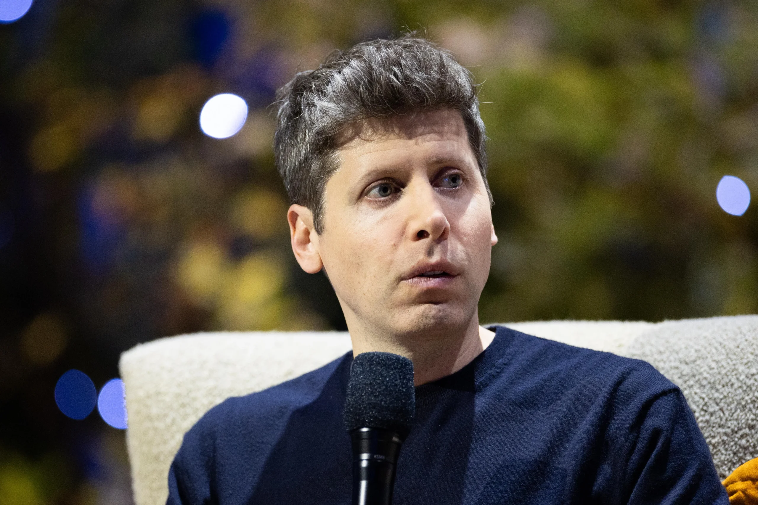 Sam Altman afirma que riscos da IA são aceitáveis diante dos benefícios enormes
