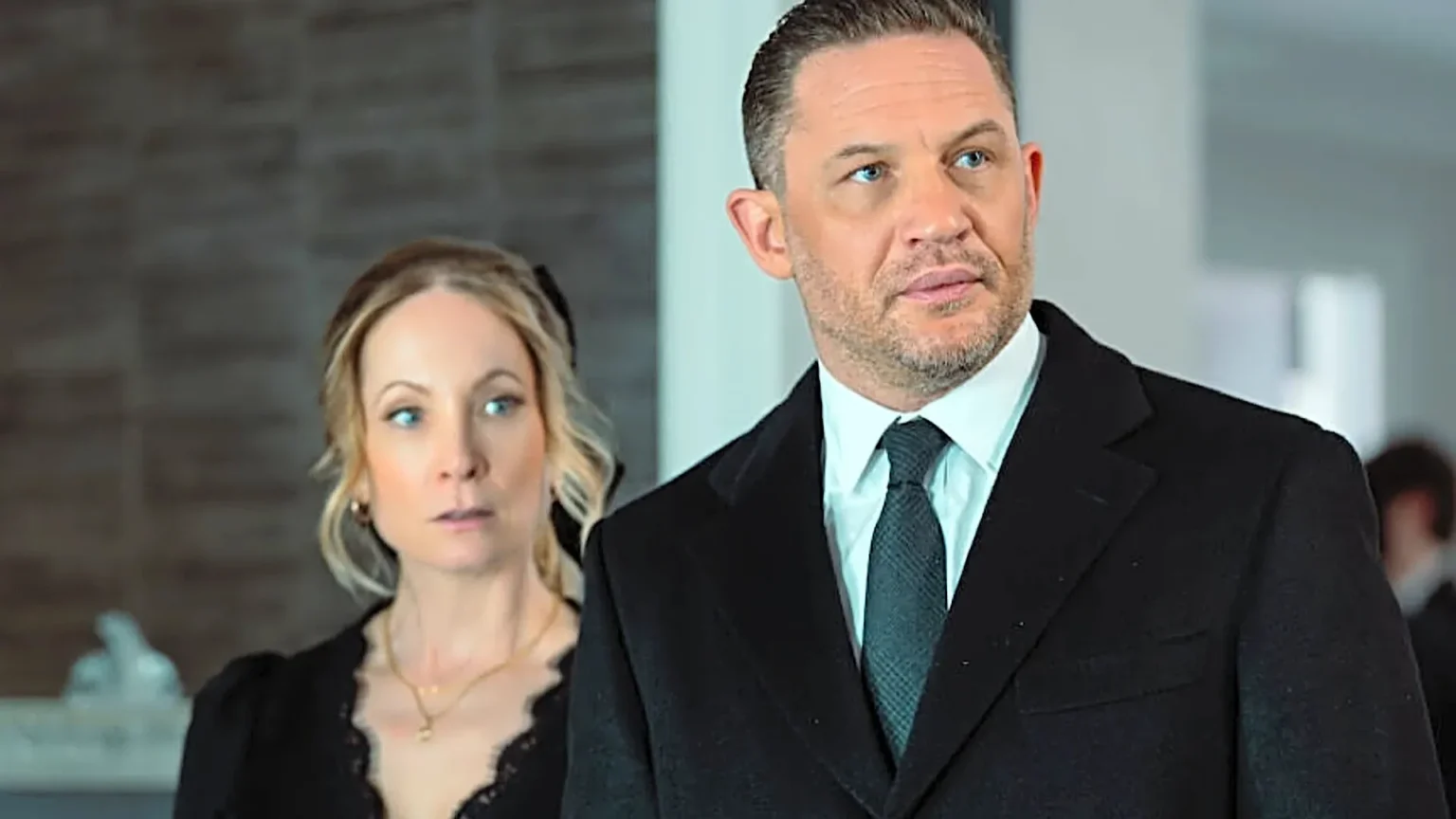 As 12 Melhores Séries Sobre o Submundo do Crime na Grã-Bretanha