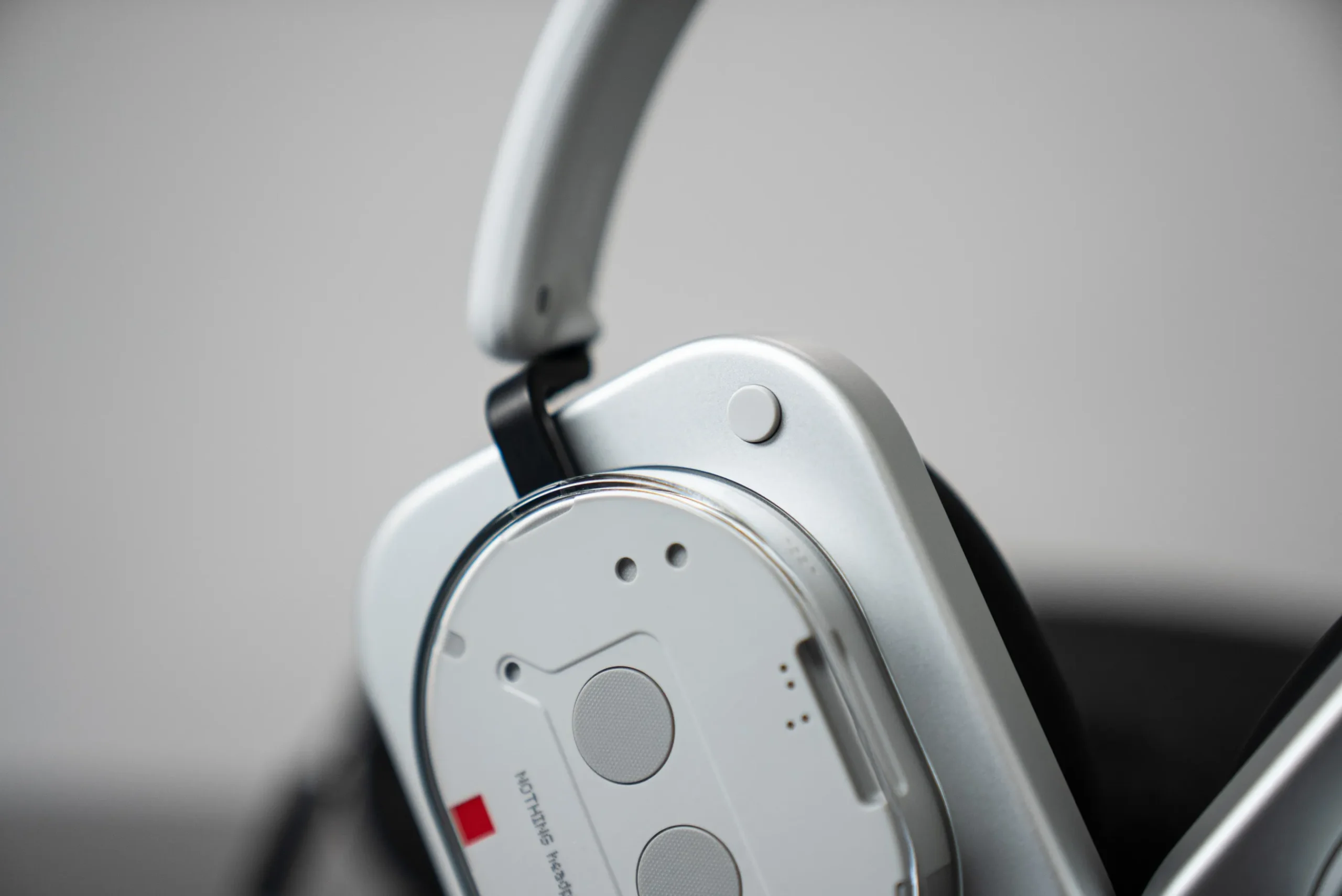 Nada novo no mercado: Nothing Headphone 1 tem desconto histórico no Prime Day de outubro