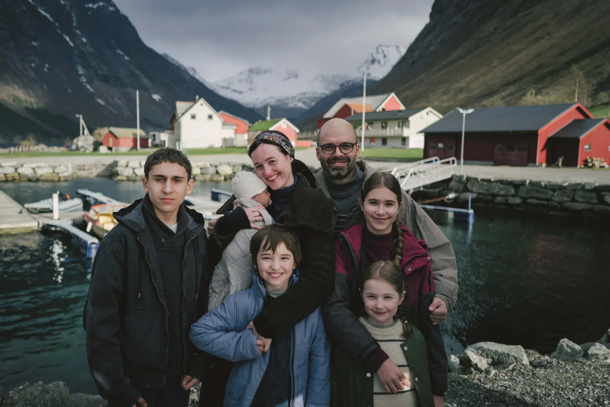 Diretor Cristian Mungiu desafia tolerância em novo filme sobre família romena na Noruega