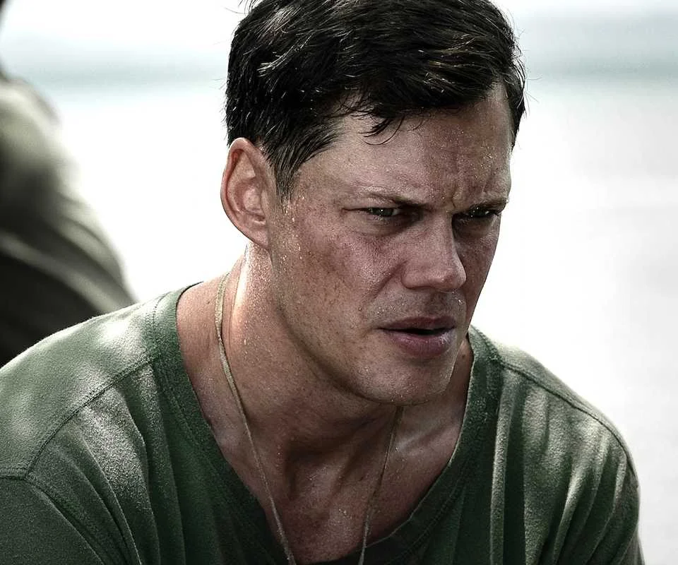 Netflix divulga trailer de “The Mosquito Bowl”, épico de guerra com tema de futebol americano