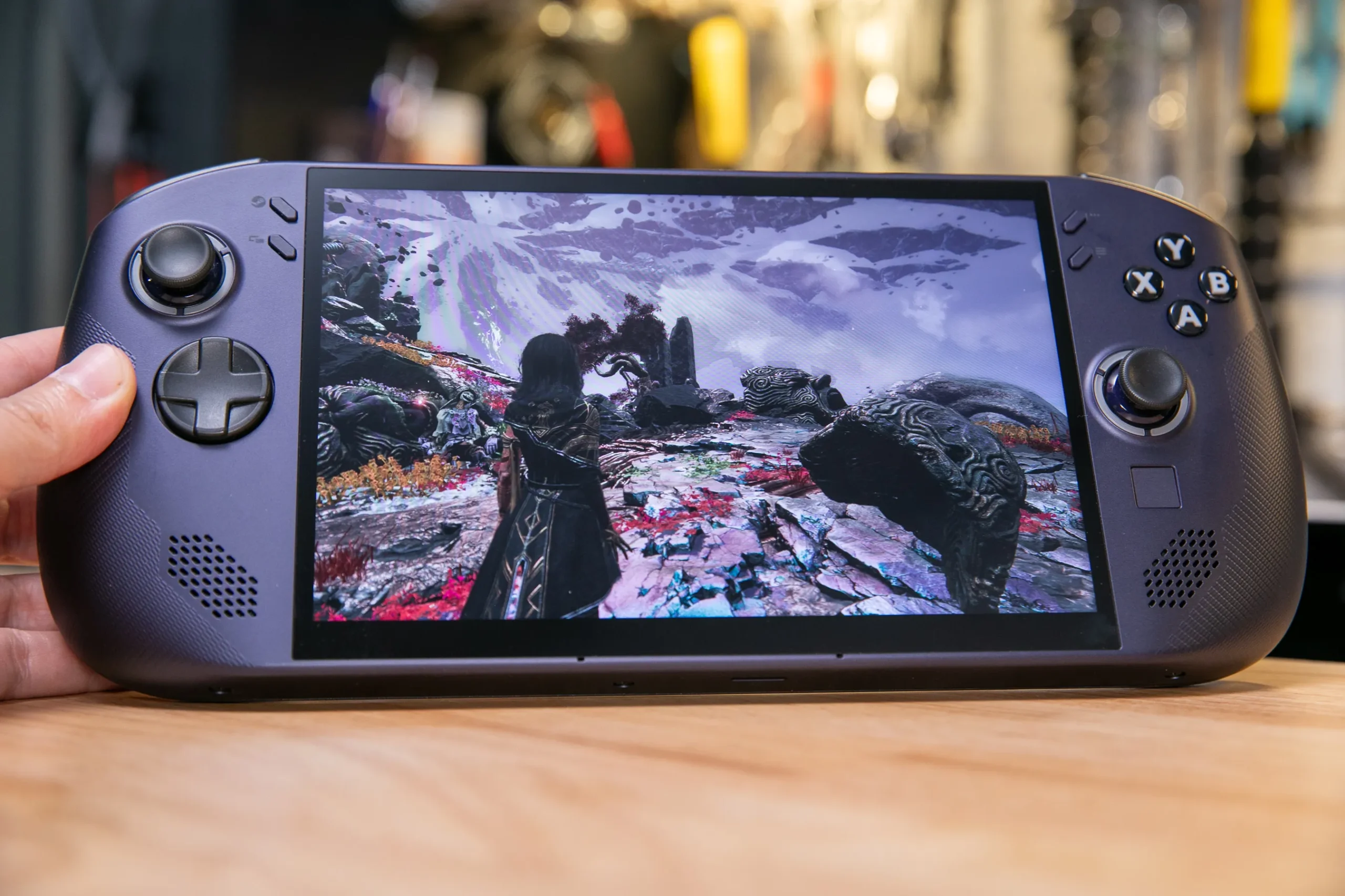 Lenovo lança portátil SteamOS com preço promocional e configurações avançadas