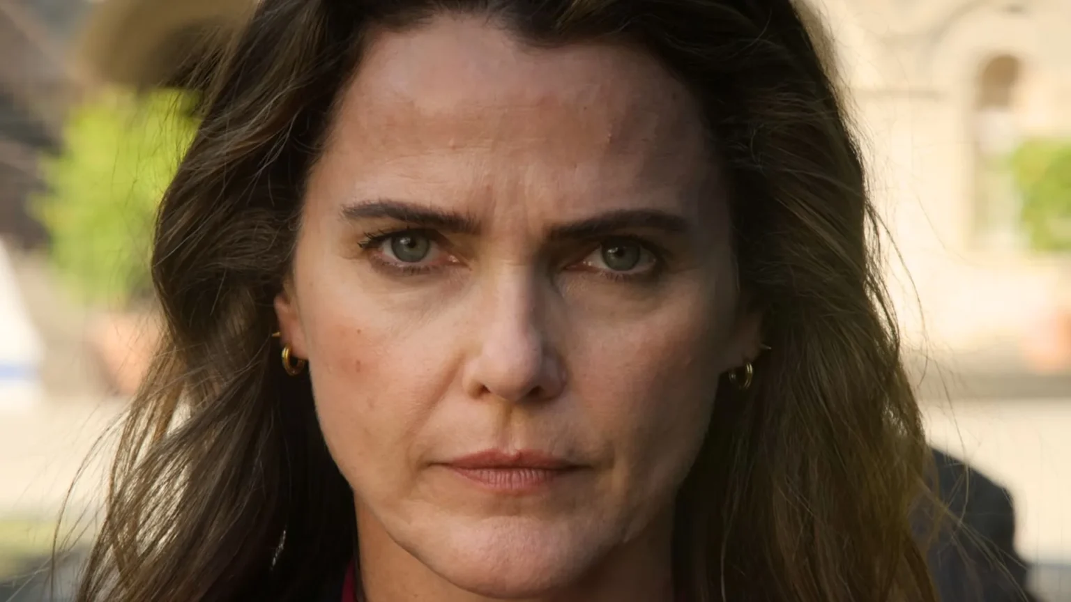Final da 4ª temporada de The Diplomat levanta dúvidas sobre futuro político e pessoal dos protagonistas