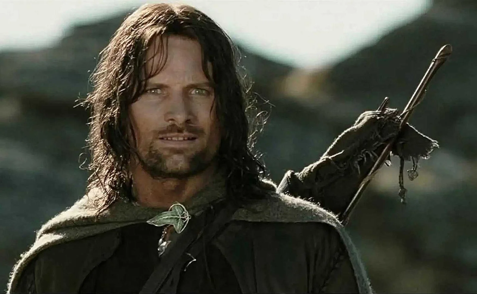 Jamie Dornan fala sobre substituir Viggo Mortensen como Aragorn em novo filme de Senhor dos Anéis
